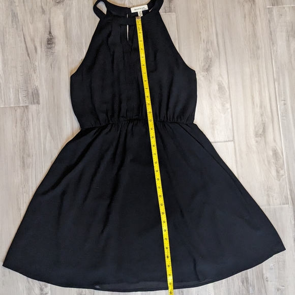 Monteau Black High Neck Sleeveless Mini Dress with Keyhole in Front and Back - Picture 2 of 6